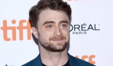 Dien vien ‘Harry Potter’ phu nhan nhiem virus corona hinh anh