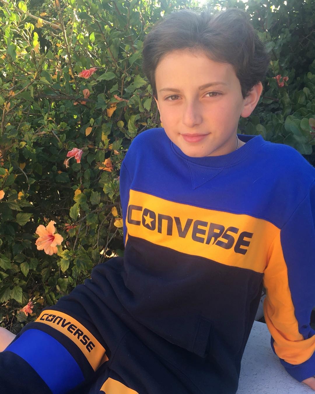 August Maturo lo cho em trai anh 2