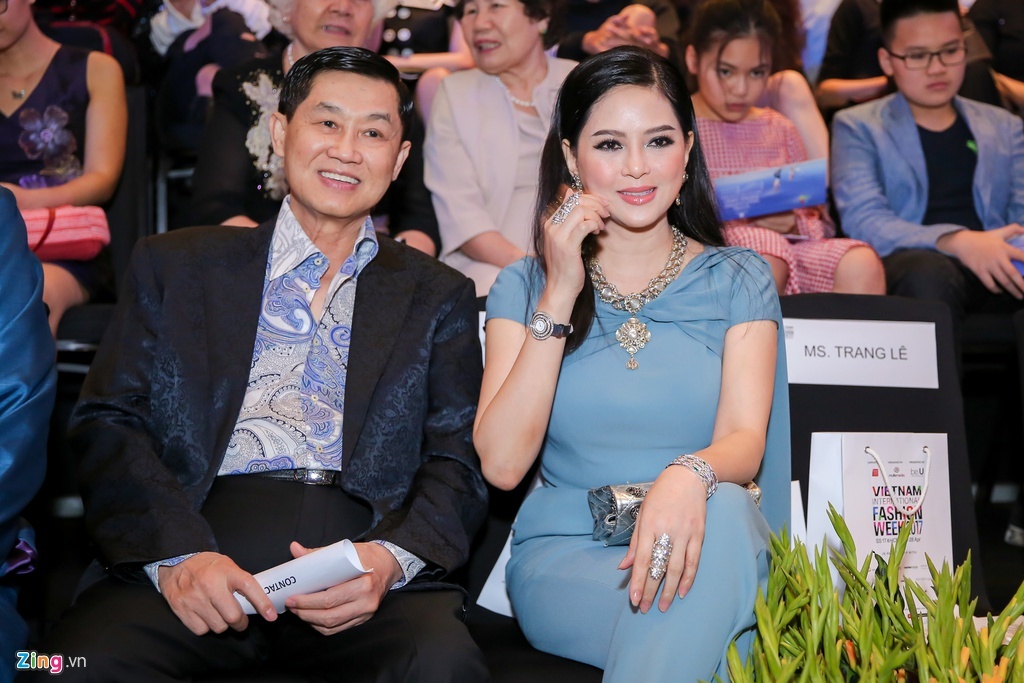 Gia dinh Tien Nguyen mien phi mat bang 5.000 m2 lam khu cach ly hinh anh