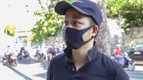 'Phung Ngoc Huy nuot nuoc mat vao trong khi biet Mai Phuong qua doi' hinh anh