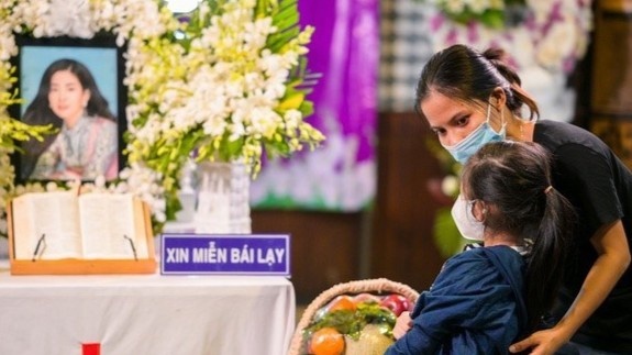 'Phung Ngoc Huy se lam thu tuc va don Lavie sang My' hinh anh