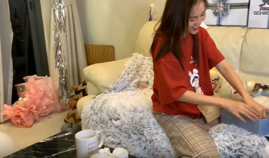 lan ngoc,  chi dan anh 2