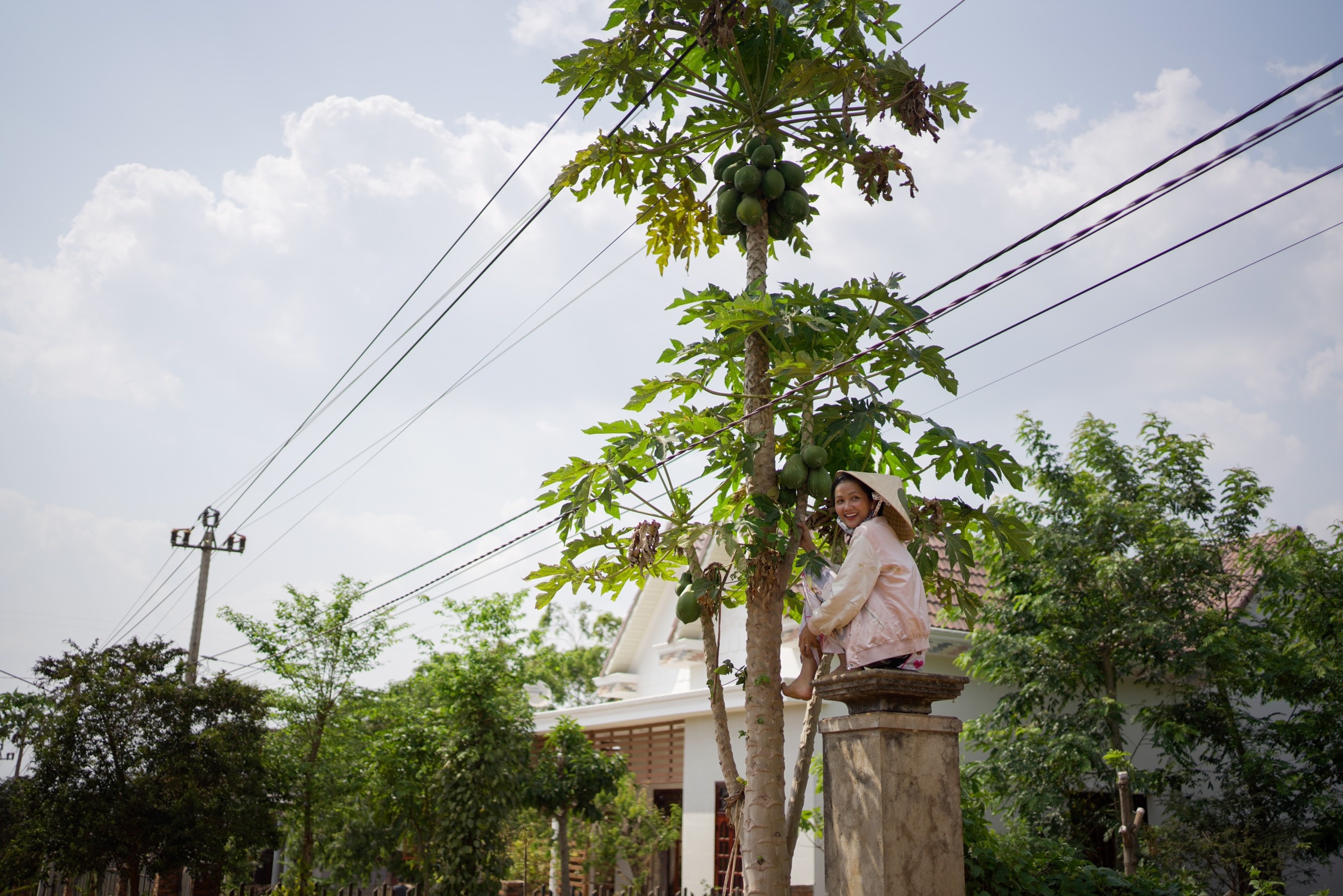 H'Hen Nie o que anh 4