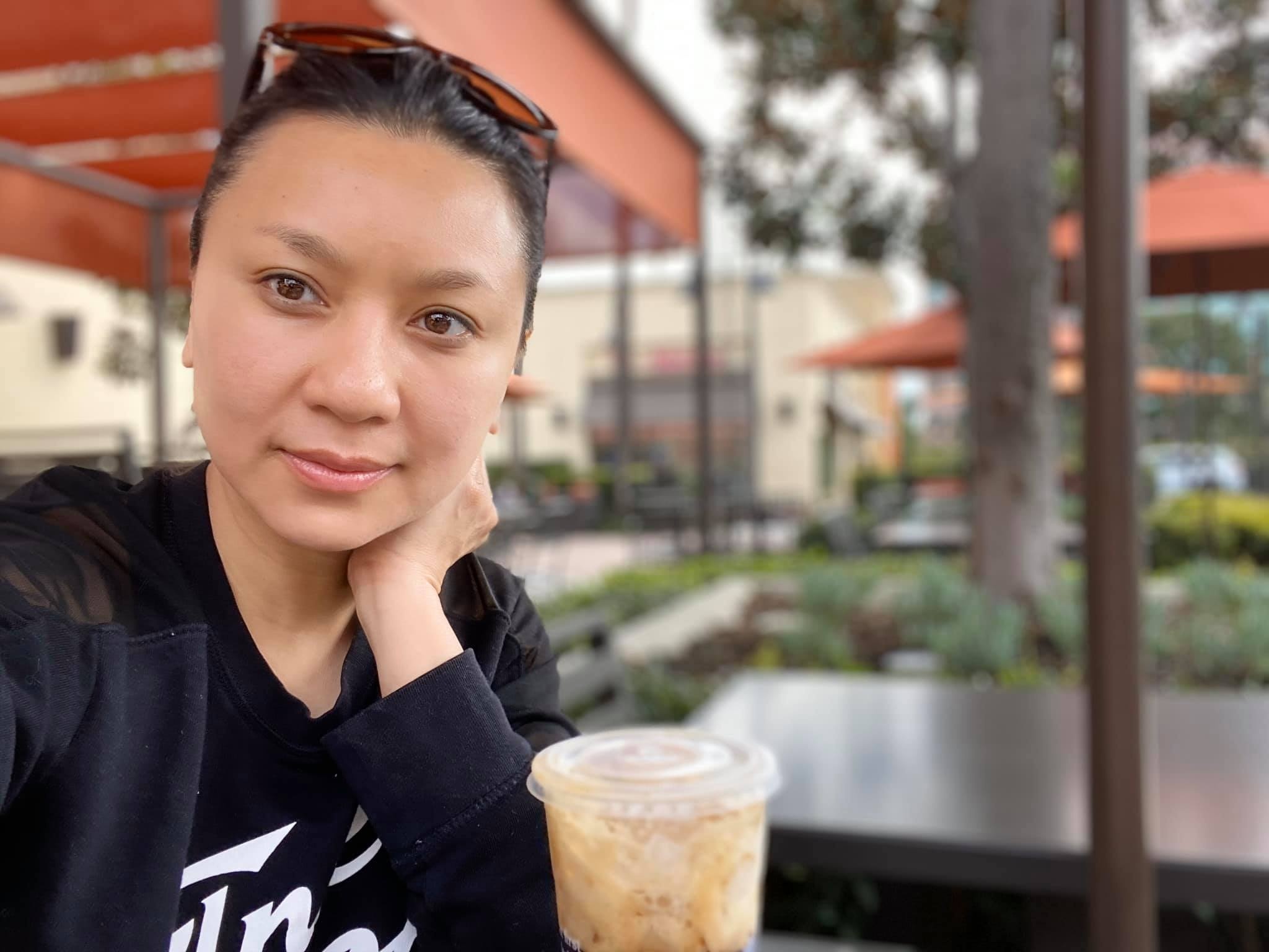 nhan sac y phung anh 10