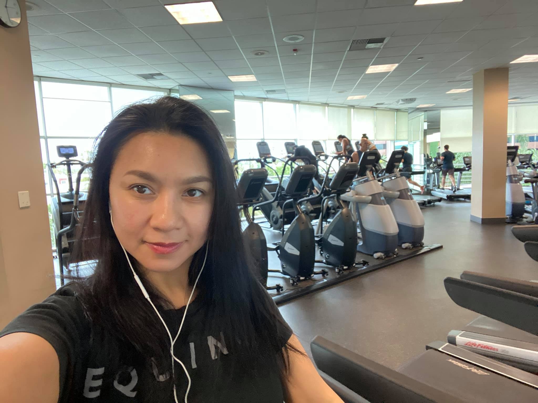 nhan sac y phung anh 8