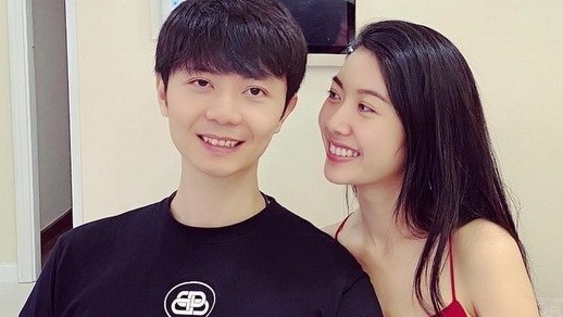 Thuy Van thua nhan bi thu hut boi su thong minh cua chong sap cuoi hinh anh