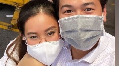 Tien Nguyen gap lai bo va anh trai Phillip Nguyen hinh anh