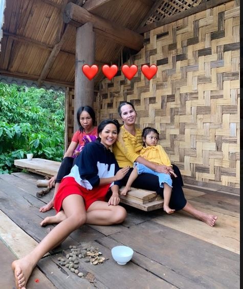 hari won ben me anh 11