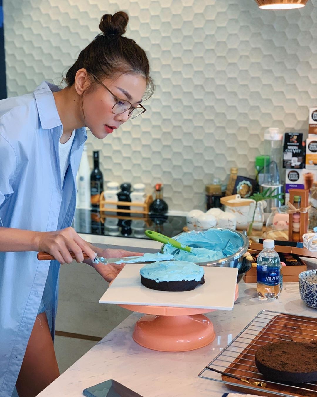 hari won ben me anh 5