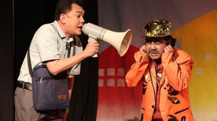 San khau mo cua tro lai, giam gia ve de hut khan gia hinh anh