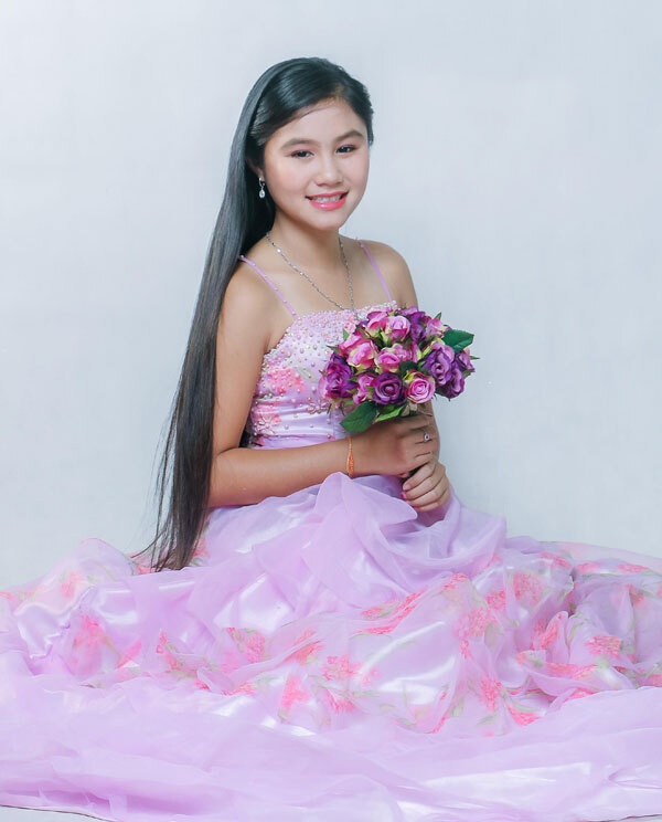 con gai nghe si ngoc huyen anh 10