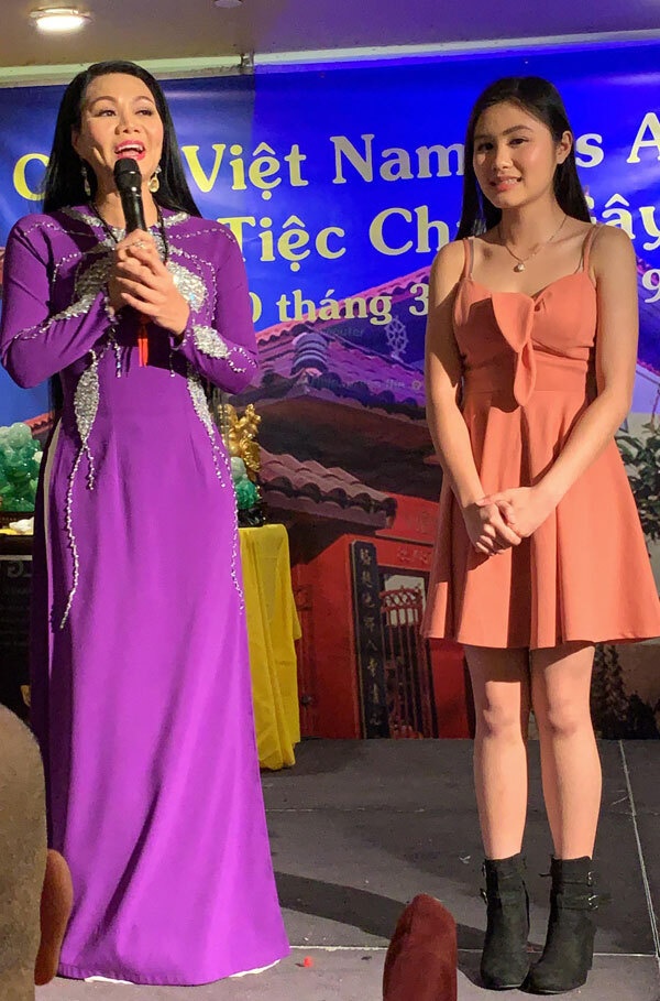 con gai nghe si ngoc huyen anh 9