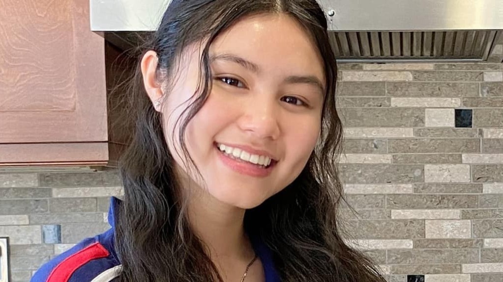 Ve ngoai con gai 16 tuoi cua nghe si cai luong Ngoc Huyen hinh anh