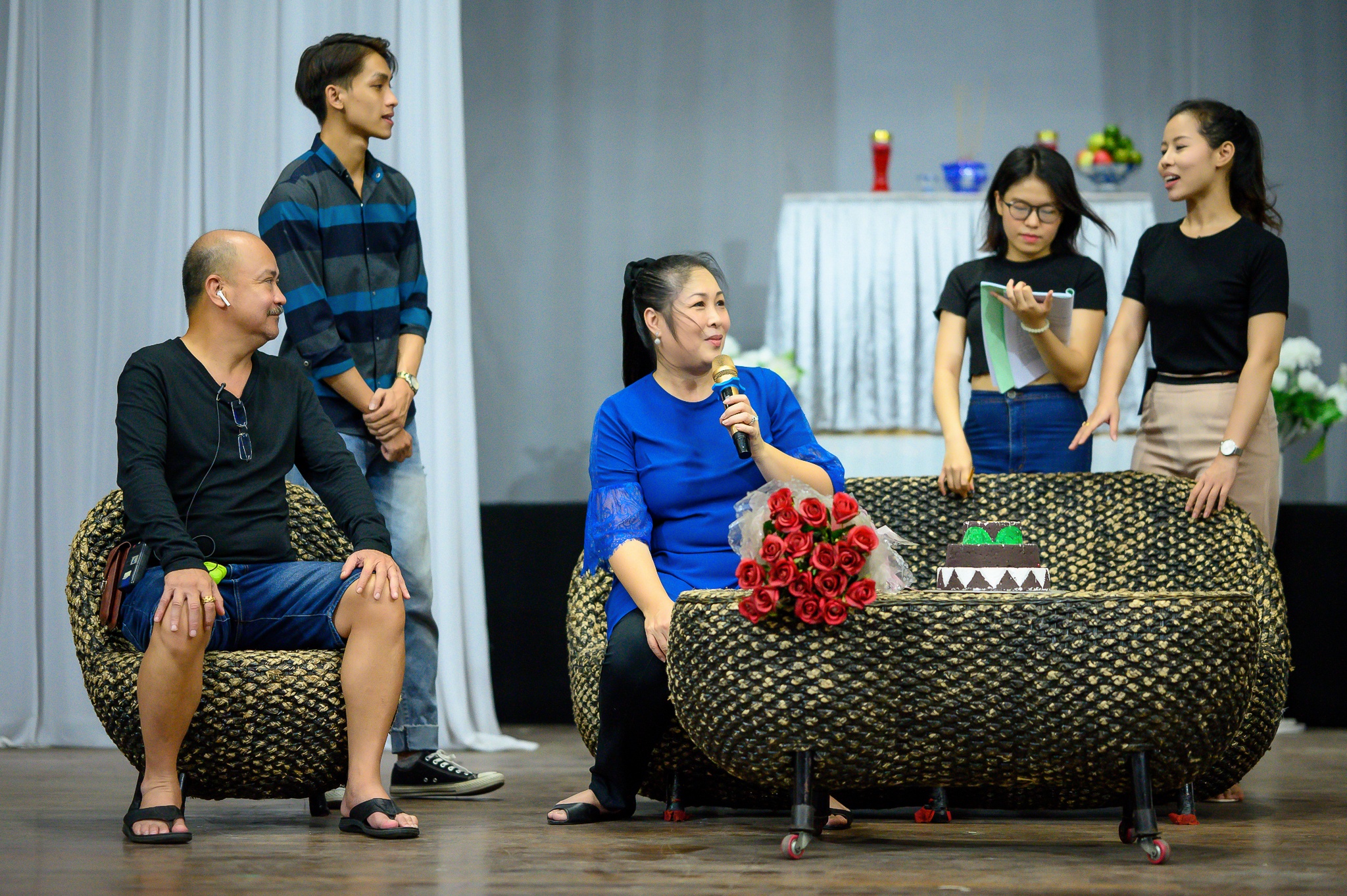 nghe si hong van anh 1