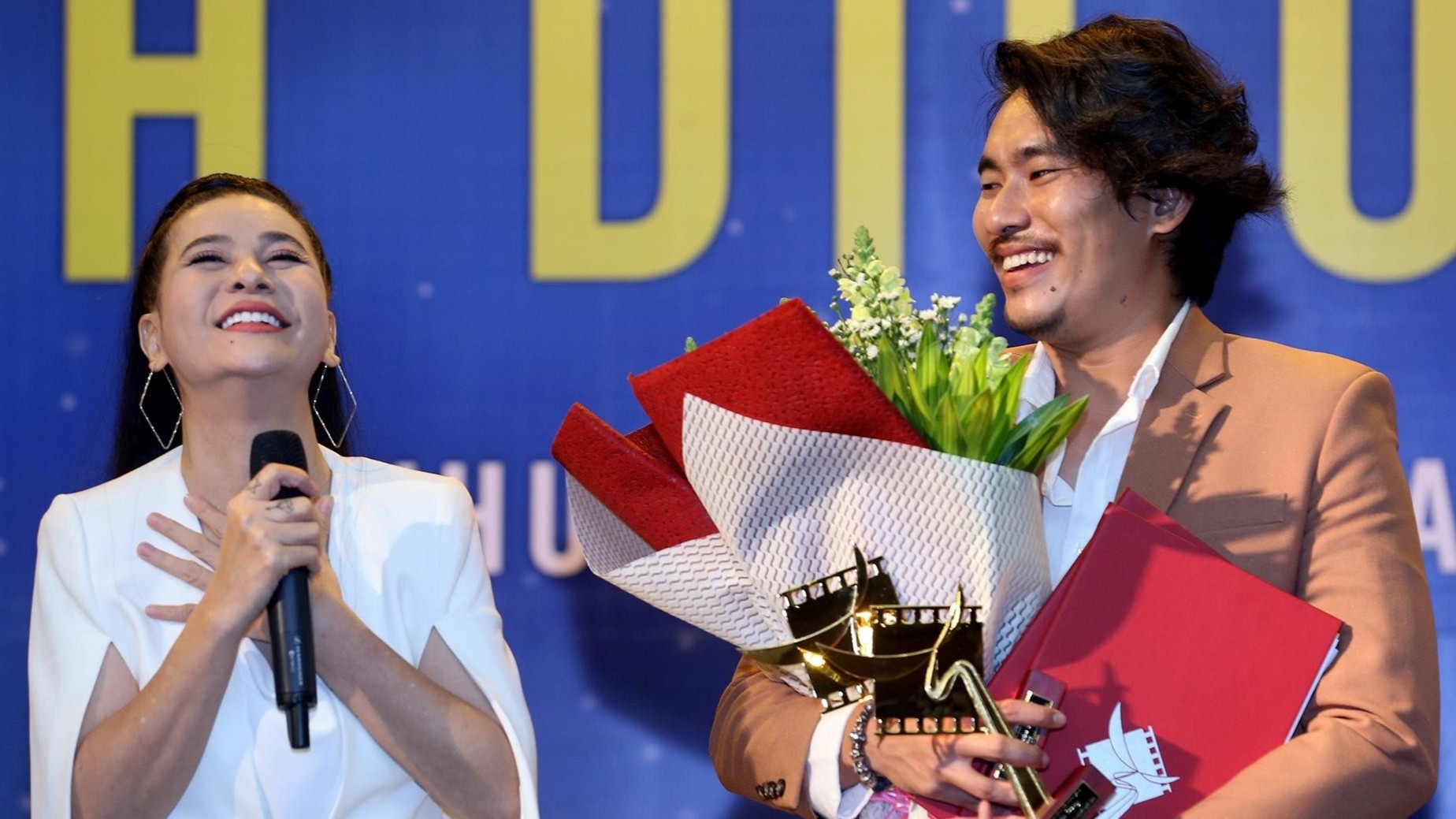 Phim cua Kieu Minh Tuan, Cat Phuong thang lon tai giai Canh dieu hinh anh