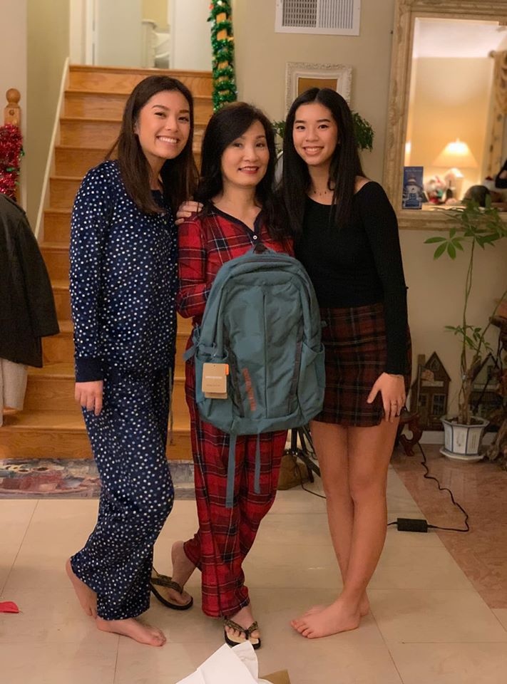 con gai nghe si hong dao anh 5