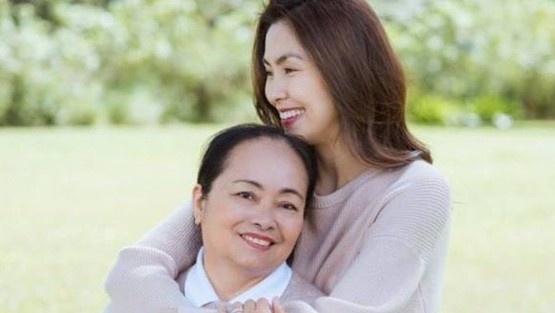 Ha Tang, Angela Phuong Trinh va nhung my nhan duoc khen dep nhu me hinh anh