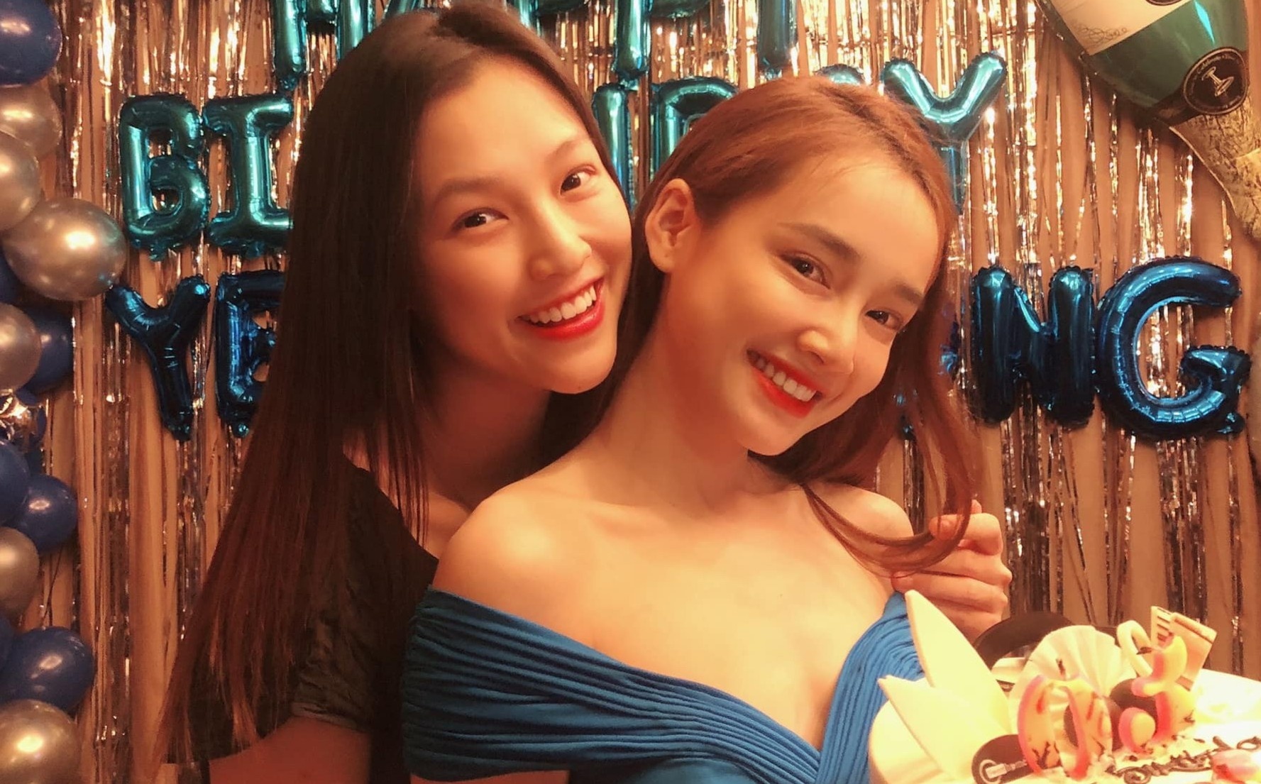 Nha Phuong don tuoi 30 ben Truong Giang va nhom ban than showbiz hinh anh