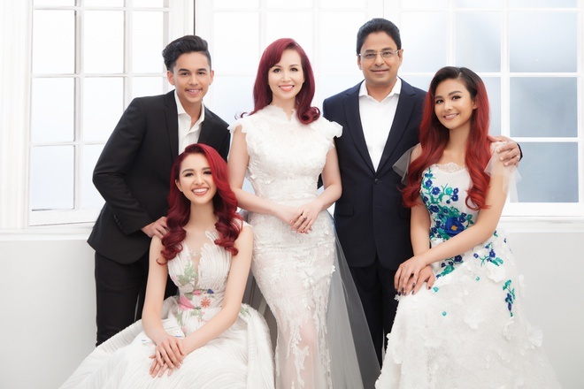 con gai hoa hau Dieu Hoa anh 3