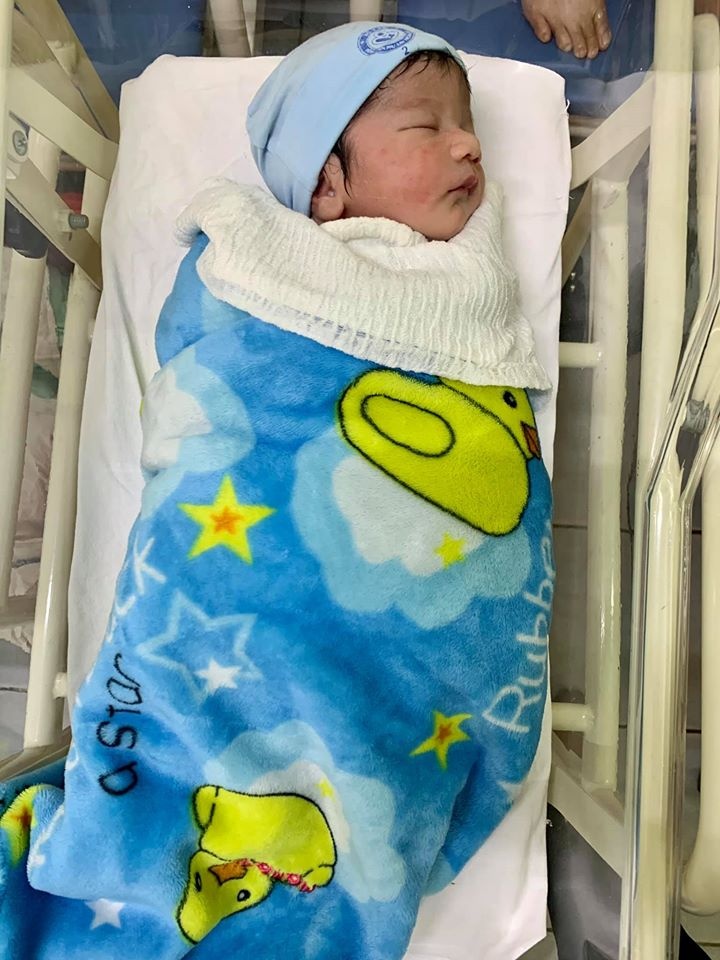 nghe si vuong rau sinh con anh 3