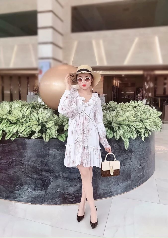 con gai nghe si hong dao anh 10