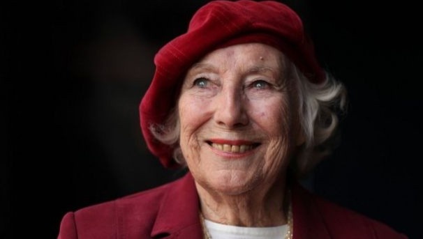 Danh ca Vera Lynn qua doi o tuoi 103 hinh anh