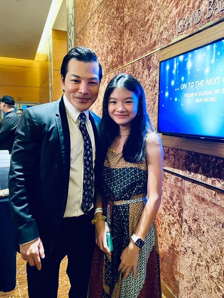 con gai truong ngoc anh anh 2