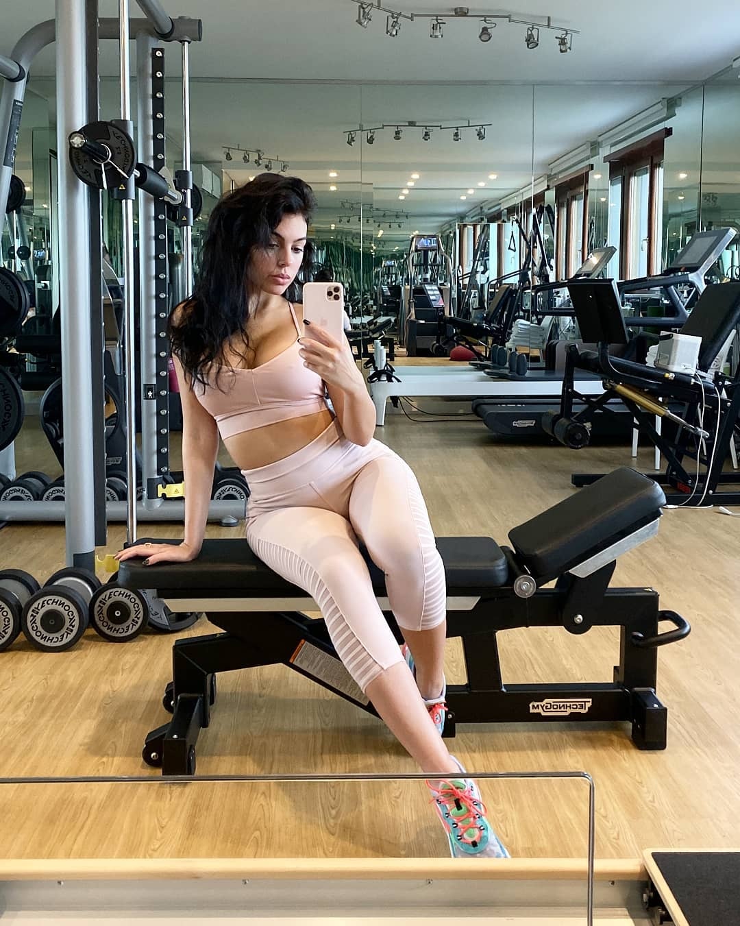 ban gai C.Ronaldo anh 7