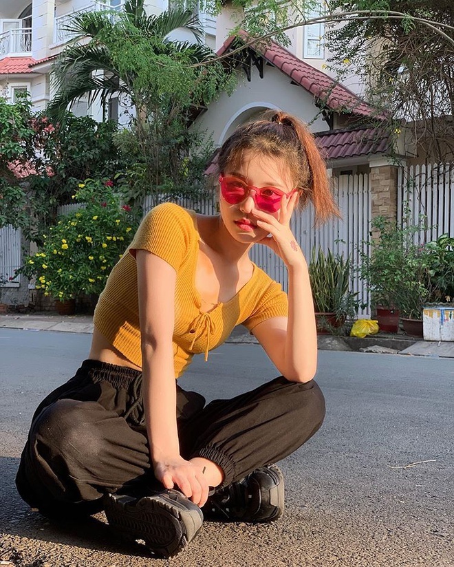 vòng eo 51 cm của han sara ảnh 3 vong eo 51 cm cua han sara anh 3