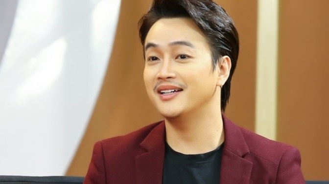 Titi (HKT) ke chuyen di hat bi chi trich mac tham hoa hinh anh