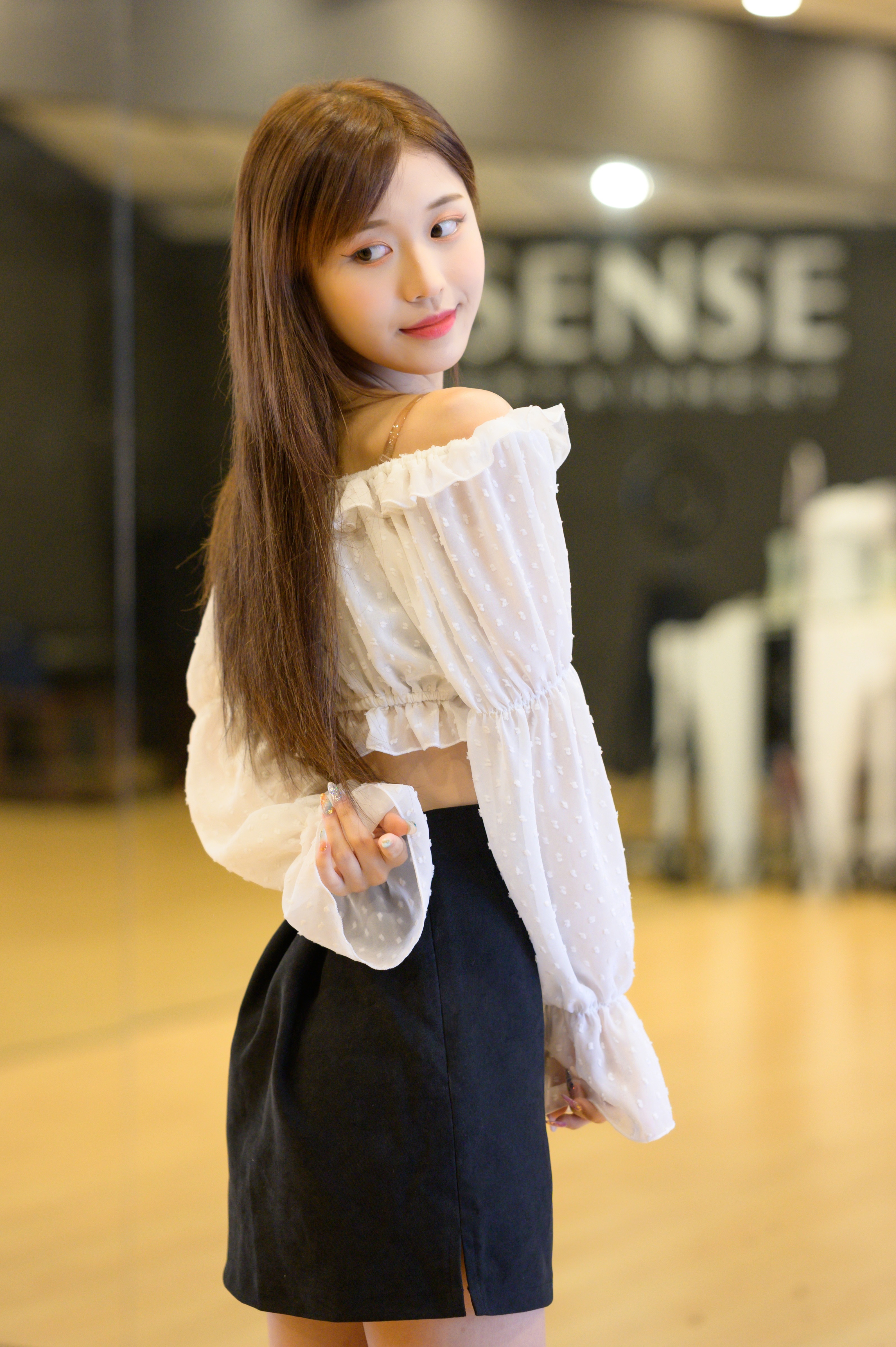 vòng eo của han sara ảnh 9 vong eo cua han sara anh 9