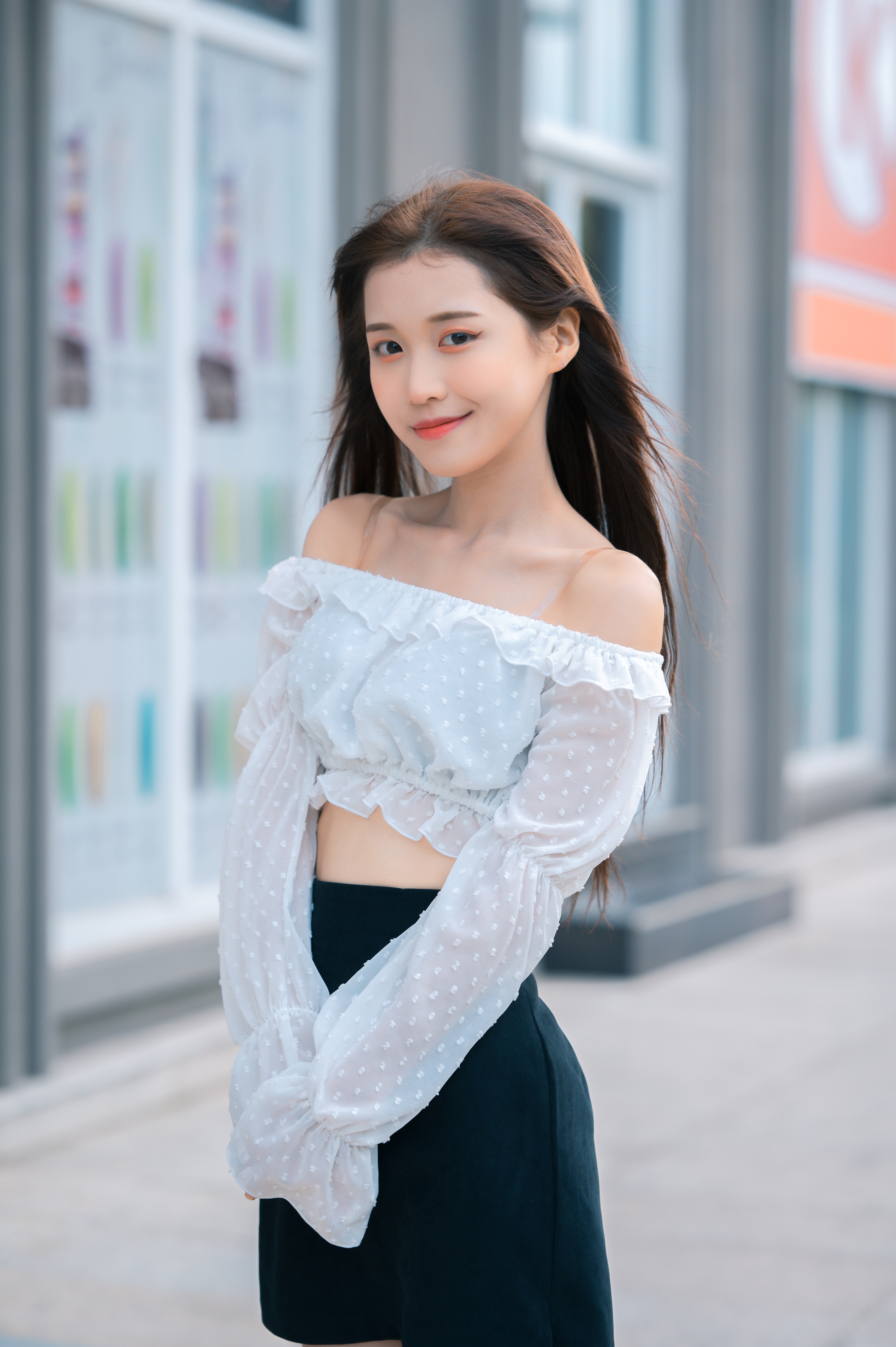 vòng eo của han sara ảnh 2 vong eo cua han sara anh 2