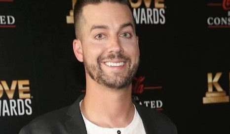 Danh hai My dieu tri o trung tam sau cao buoc tan cong tinh duc hinh anh