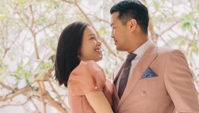 Lan chup anh chung khien Phillip Nguyen yeu Linh Rin hinh anh