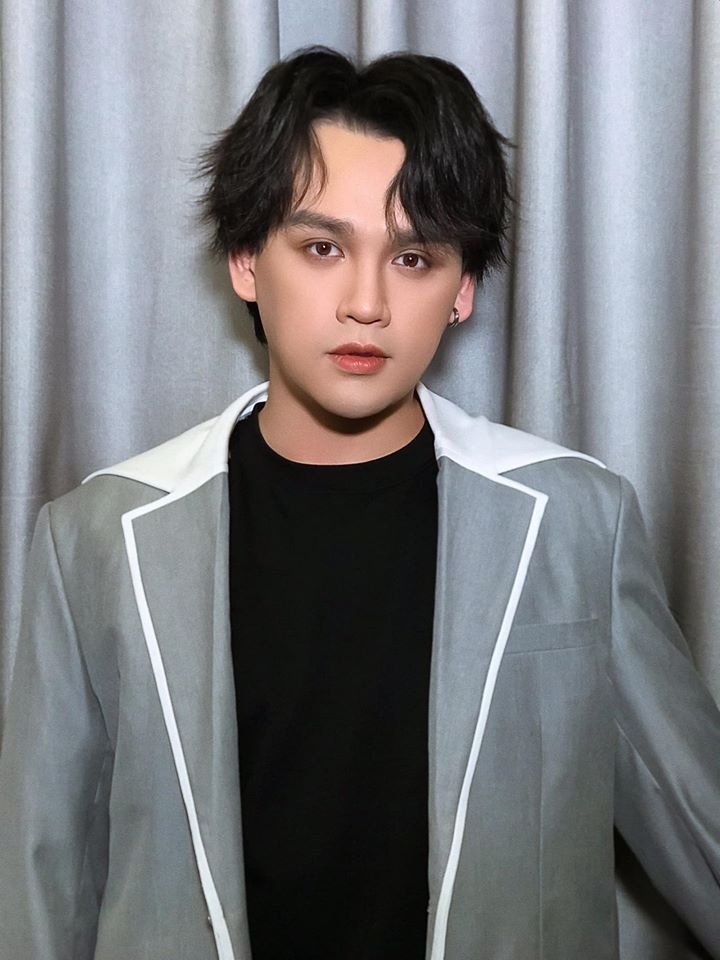 ca sĩ trung quân ủng hộ đà nẵng ảnh 1 ca si trung quan ung ho da nang anh 1