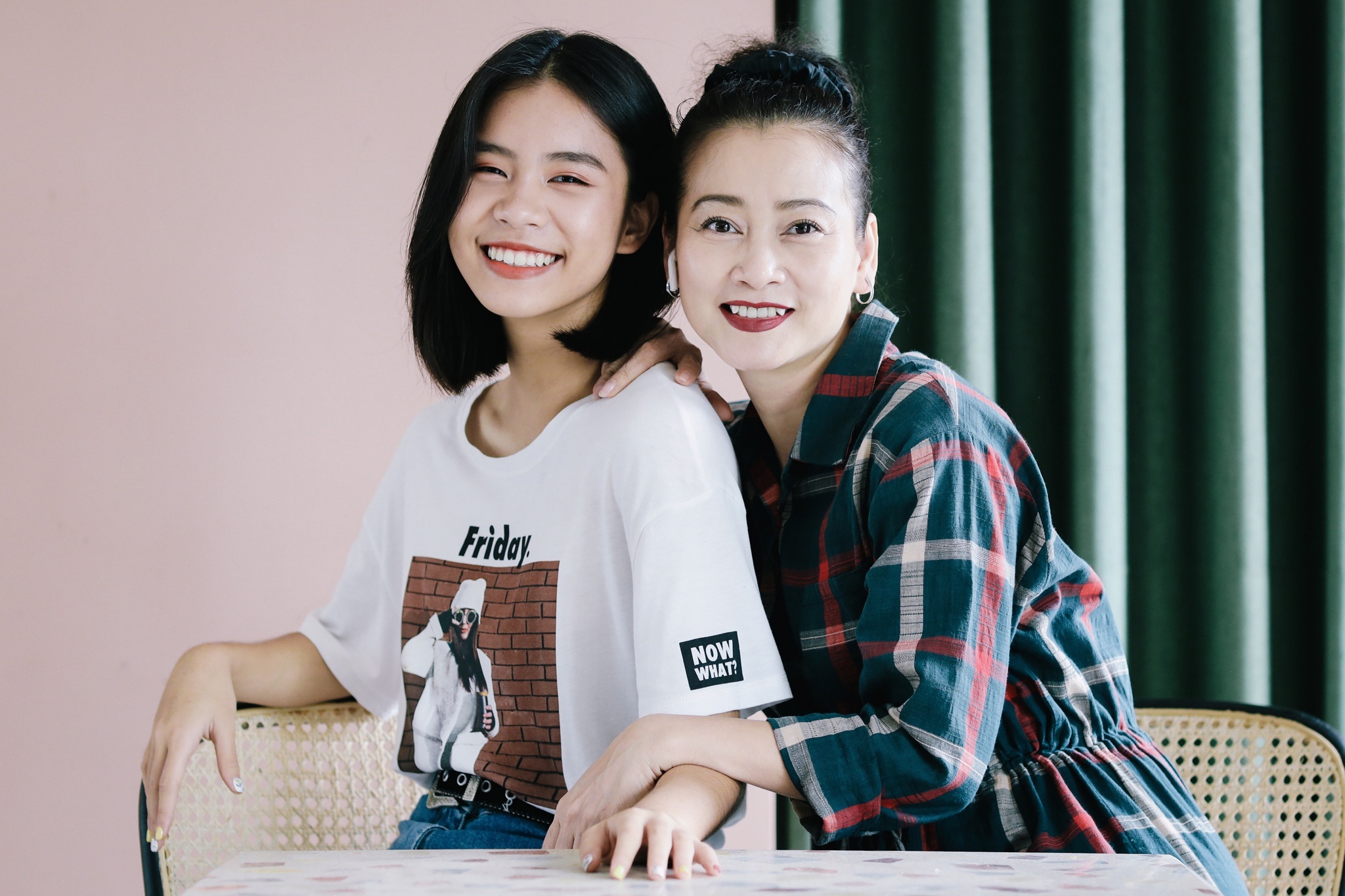 Con gai NSUT Tuyet Thu cao gan 1,7 m o tuoi 14 hinh anh