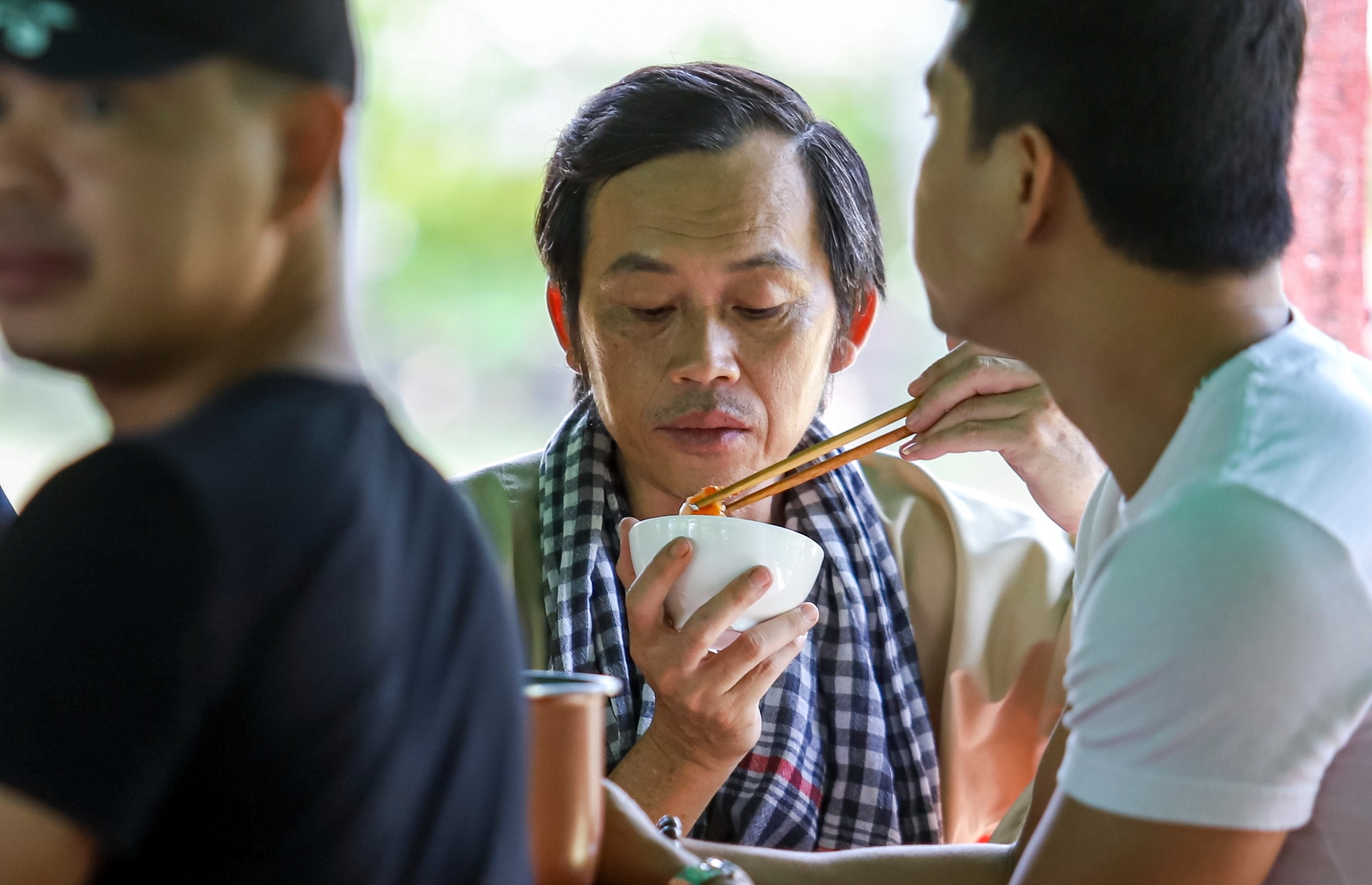 nghe si hoai linh tham gia phim anh 9