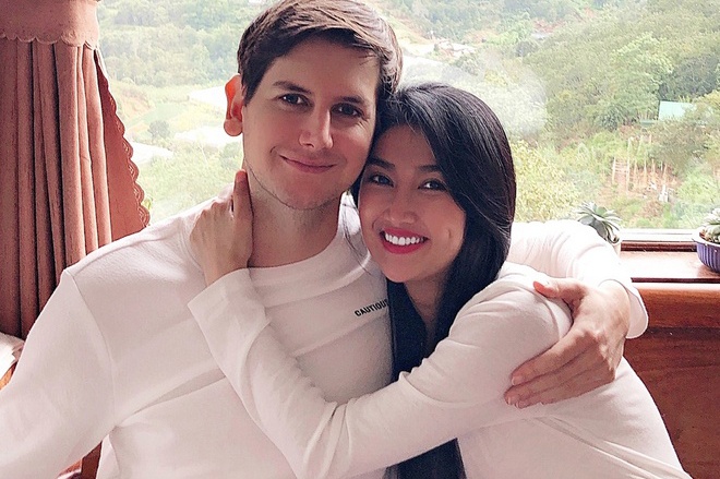 Dien vien Quynh Lam va ban trai nguoi Anh ky niem 9 nam yeu hinh anh