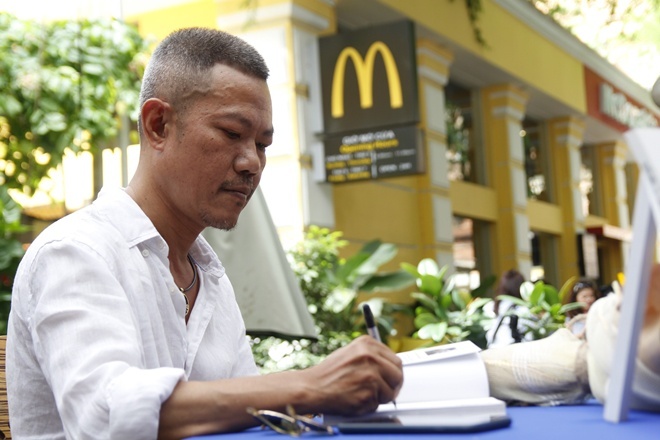 nhac si quoc bao bi ung thu tuyen yen anh 1