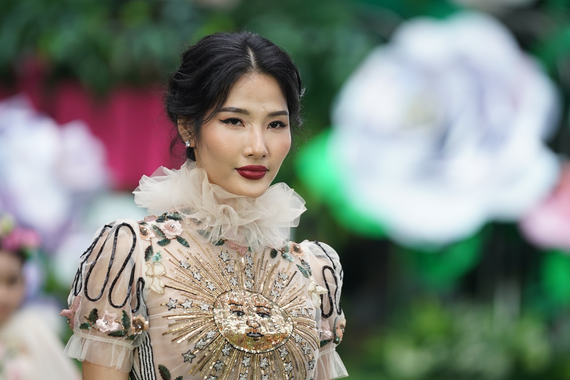 chi em cam ly,  minh tuyet anh 11