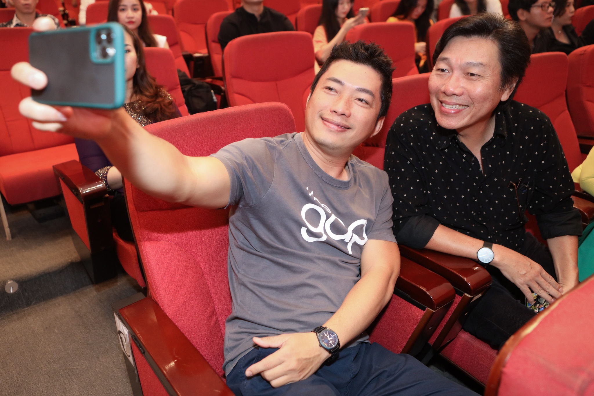 dien vien ly hai,  minh ha du gio to anh 4