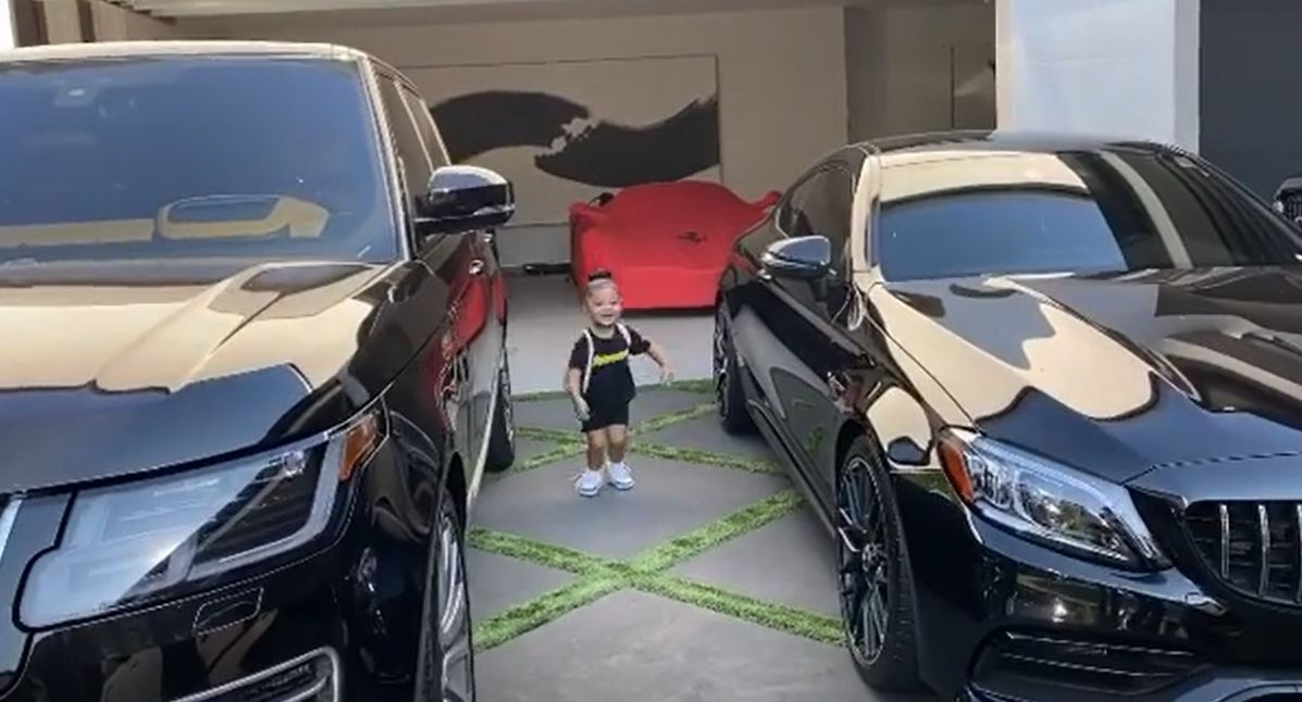 con gai Kylie Jenner anh 1