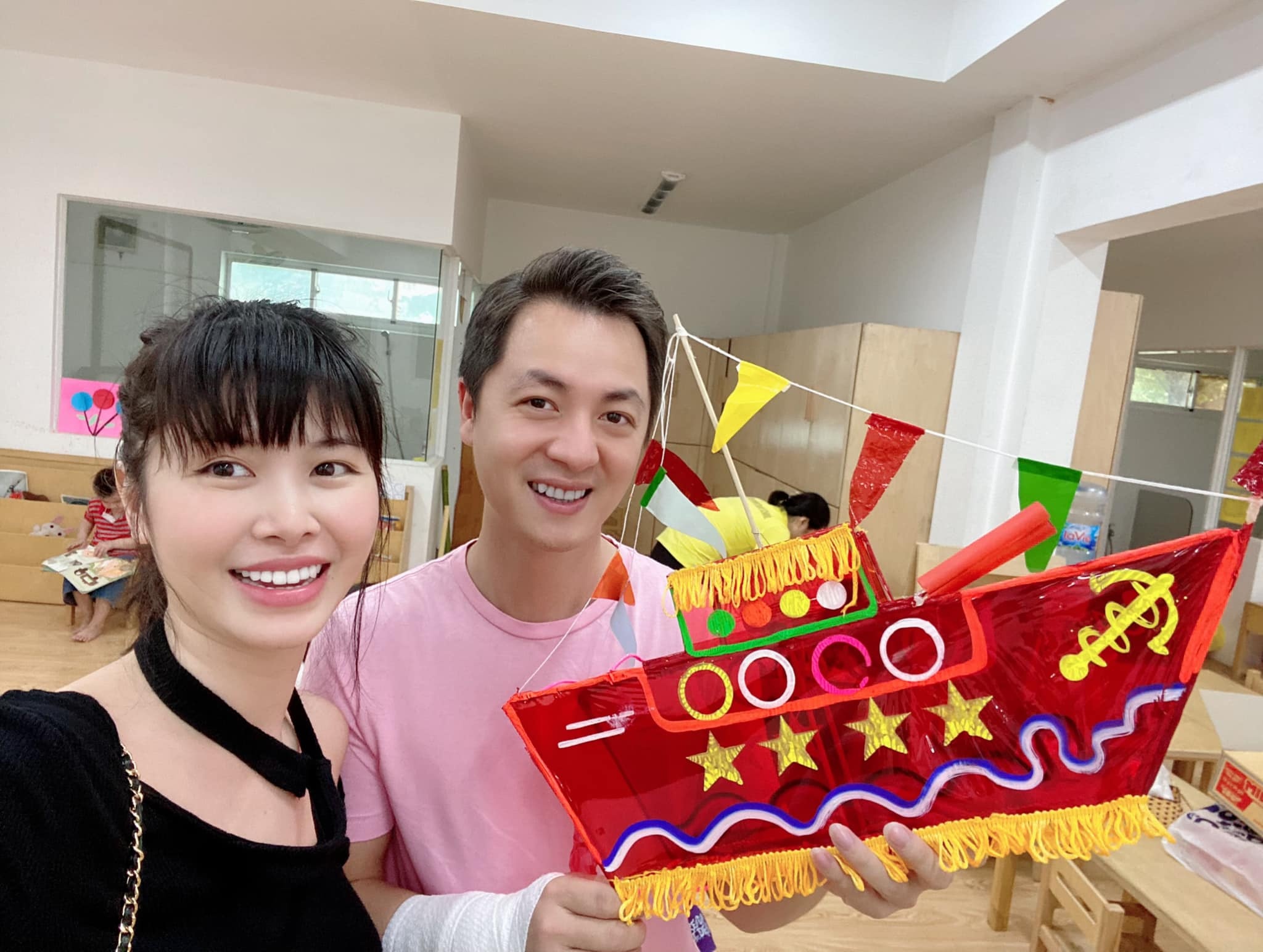 ca si pham Quynh Anh don trung thu anh 4