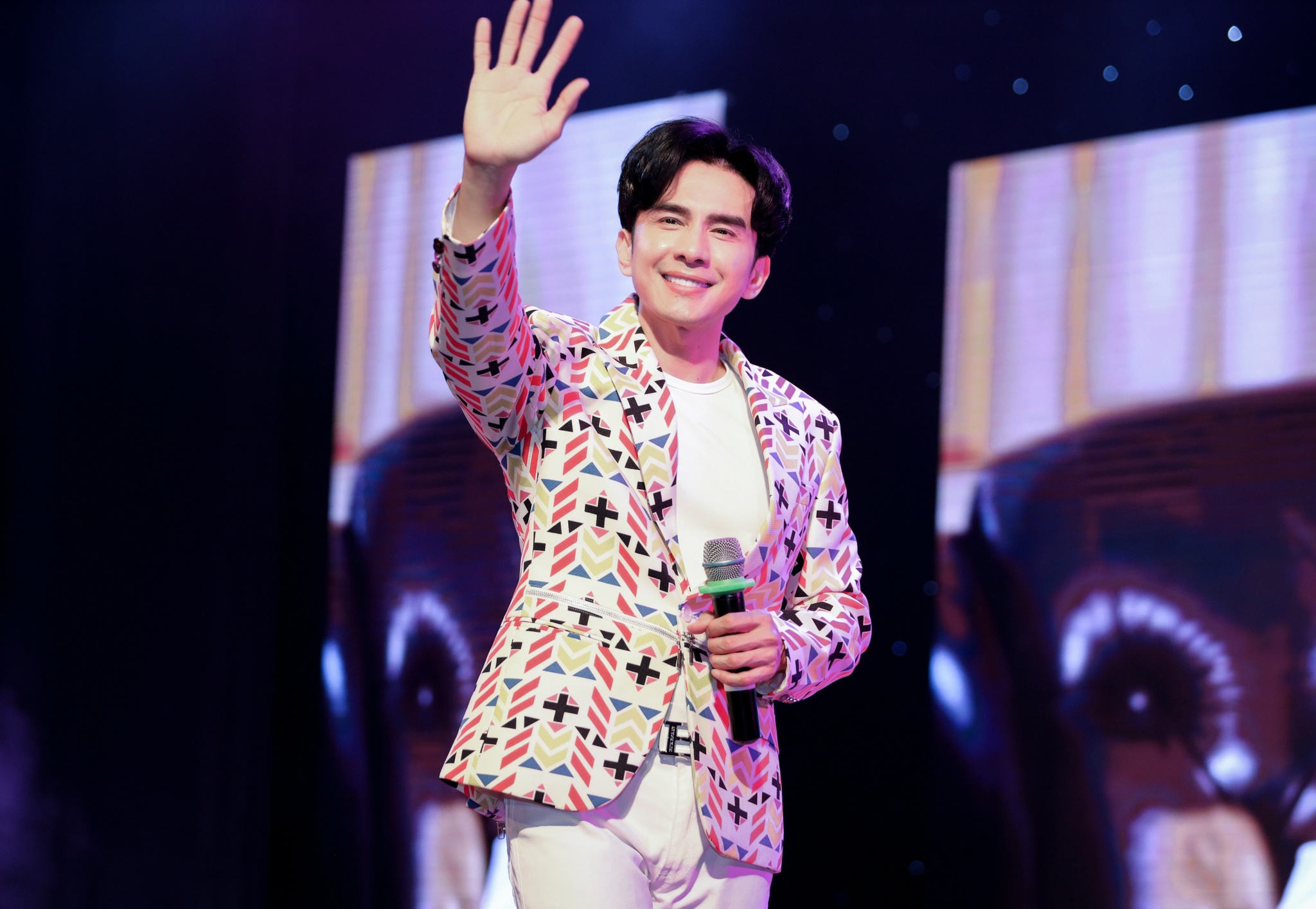 ca si dan truong anh 3