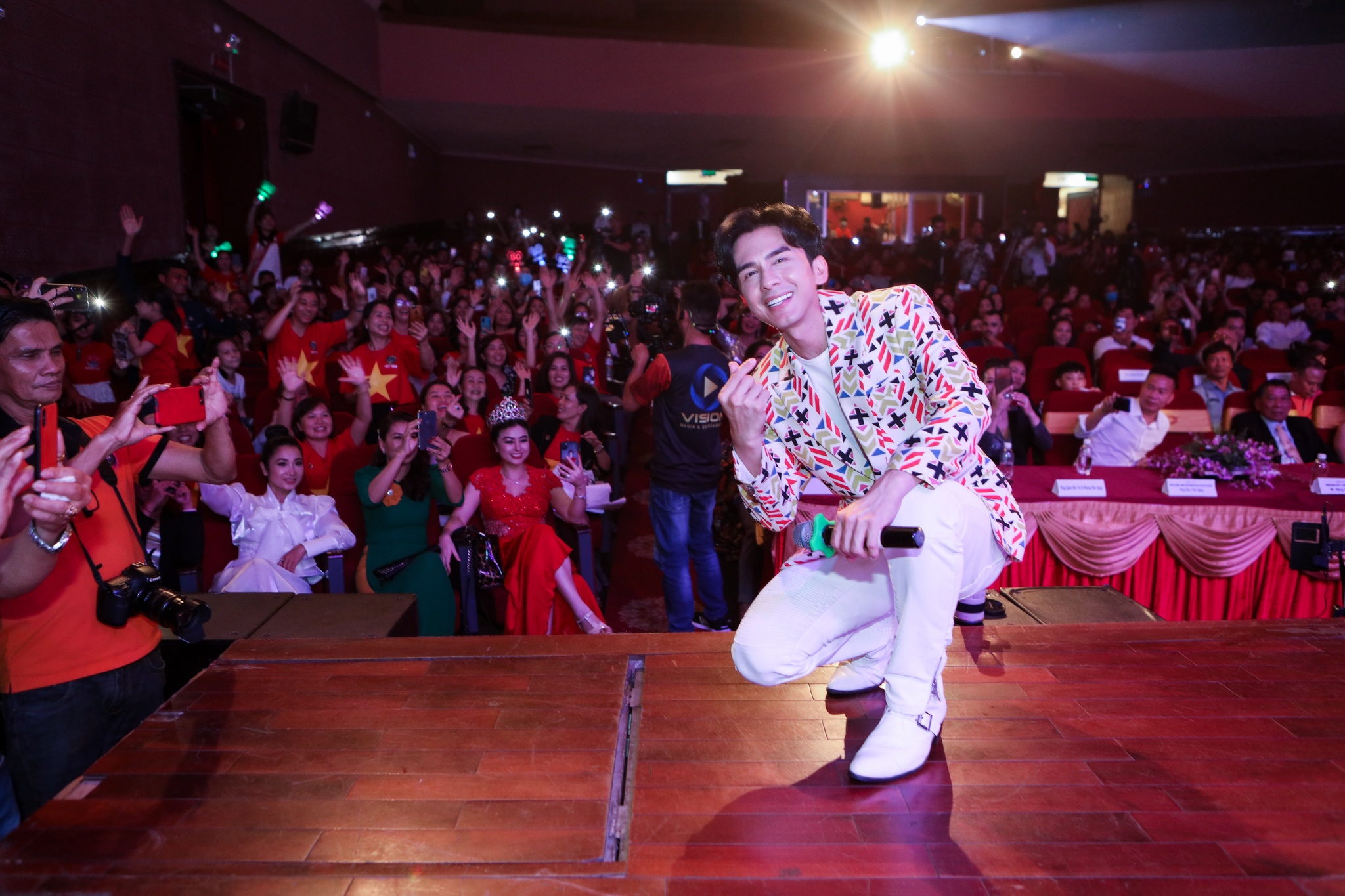 ca si dan truong anh 4