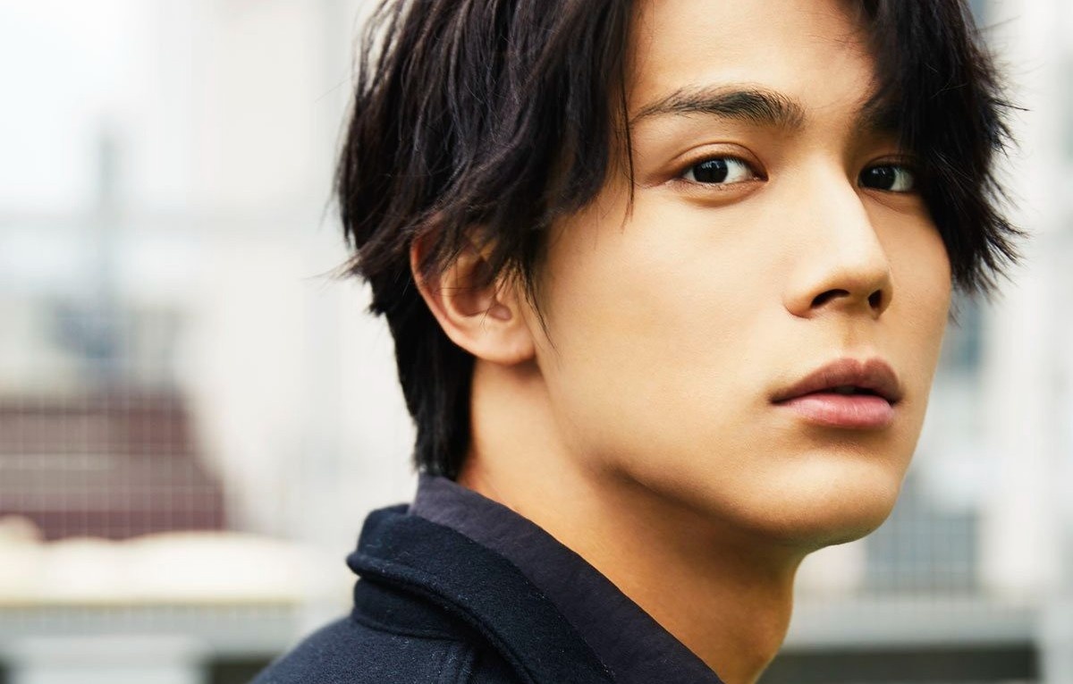 Nam dien vien Taishi Nakagawa nhiem virus corona hinh anh