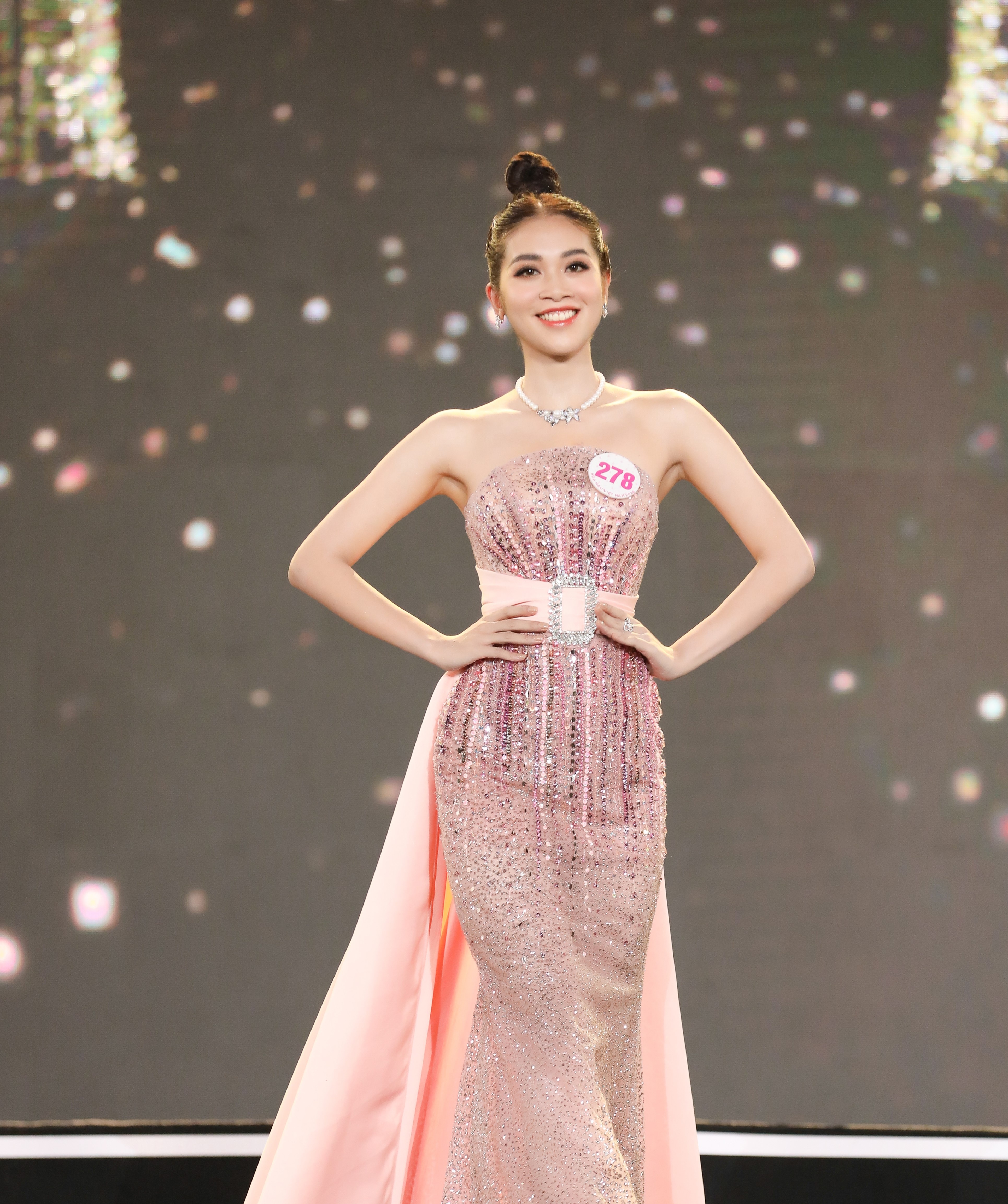 thi sinh hoa hau viet anm 2020 anh 8