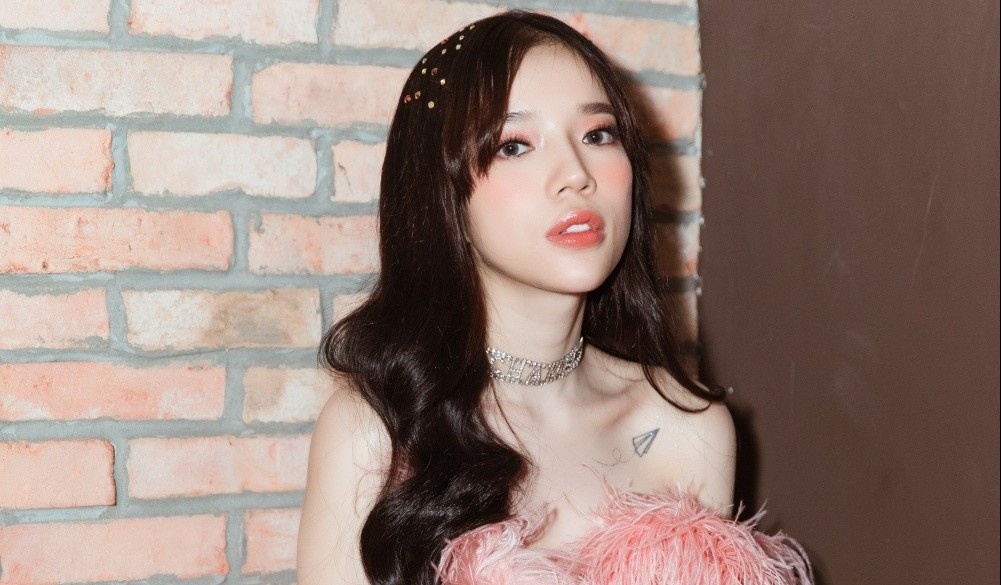 Lyly: 'Toi cang thang vi vu kien voi Chau Dang Khoa' hinh anh