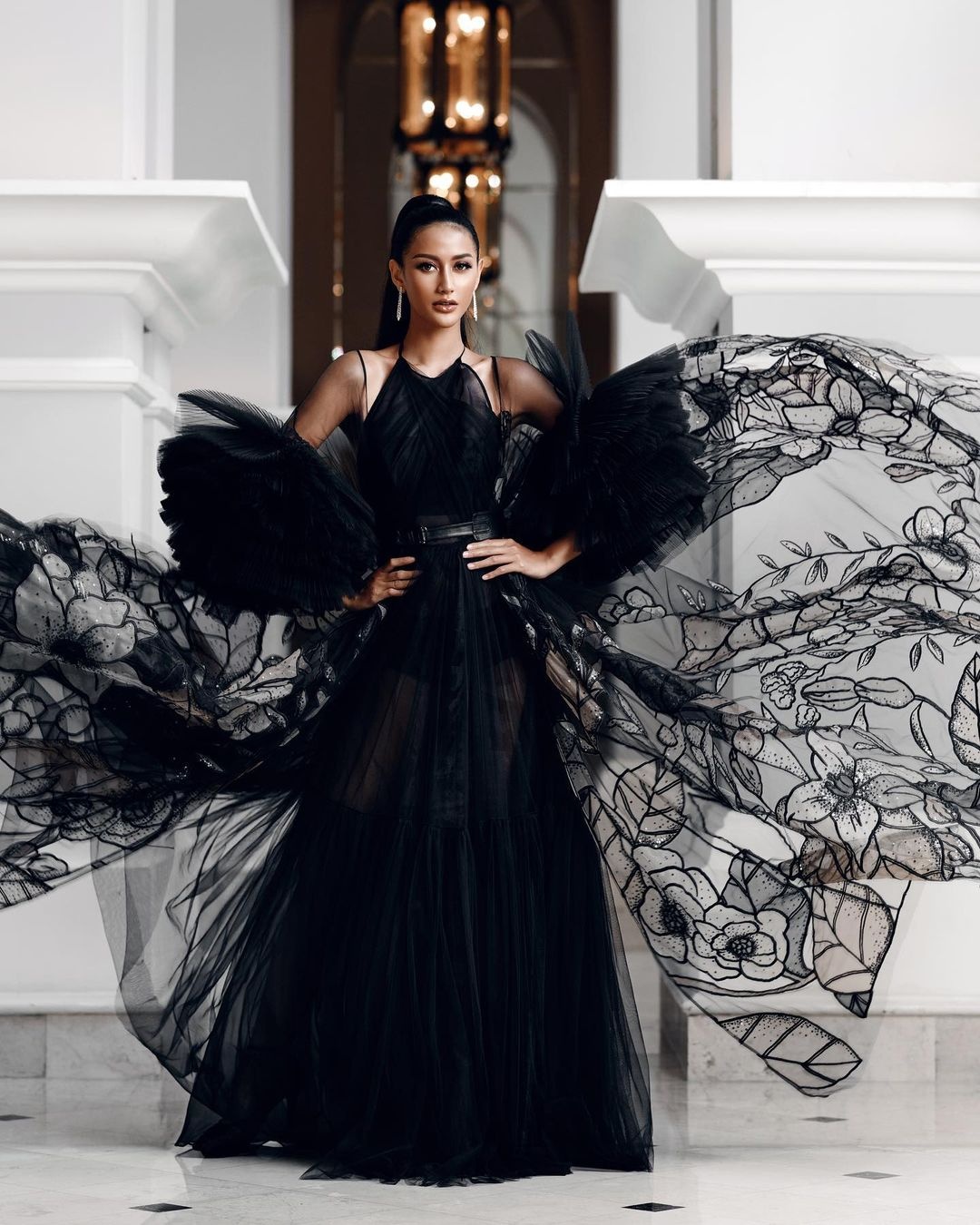 hoa hau hoan vu khanh van anh 6