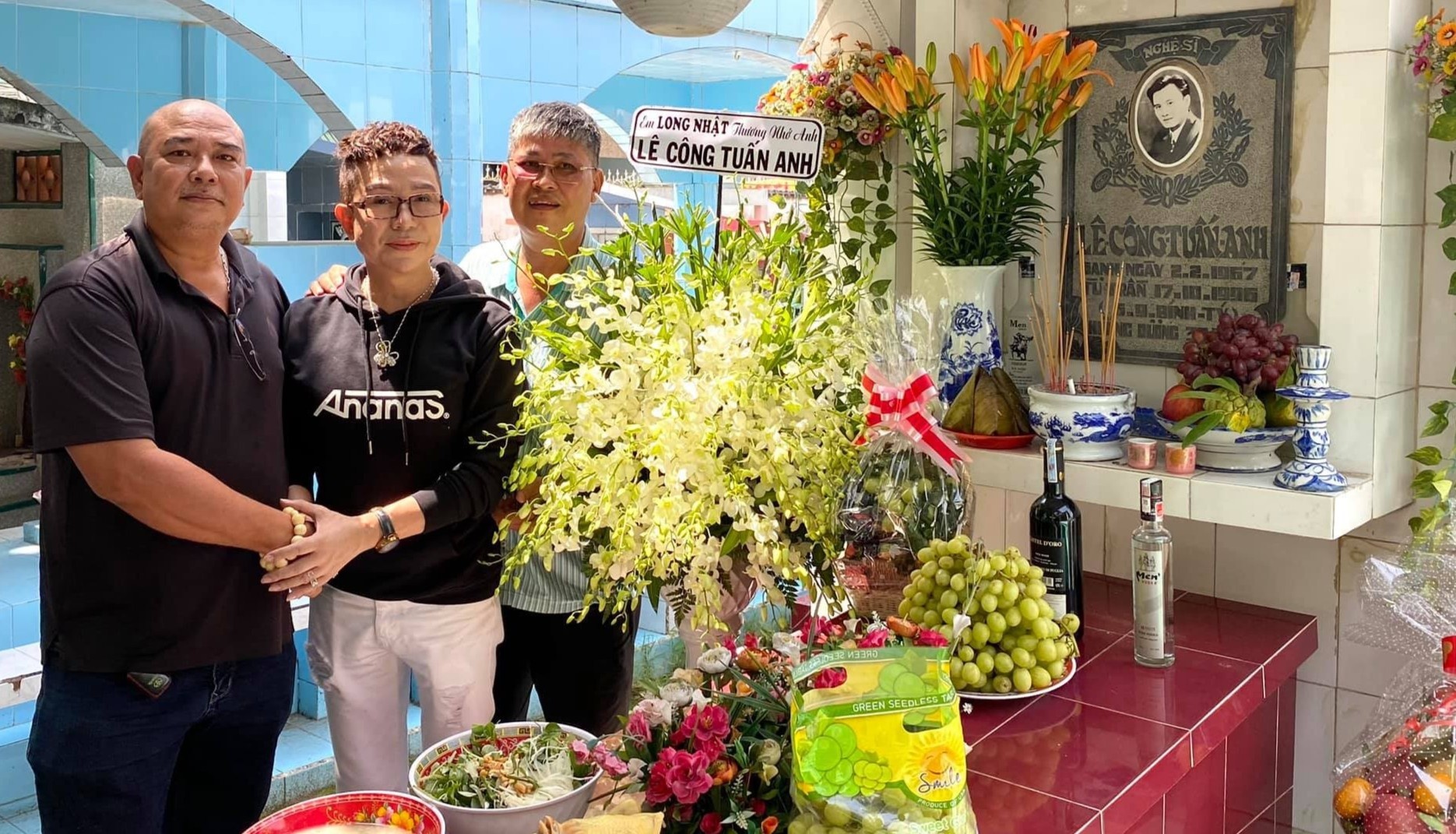 Phuoc Sang, Trinh Kim Chi vieng mo Le Cong Tuan Anh hinh anh